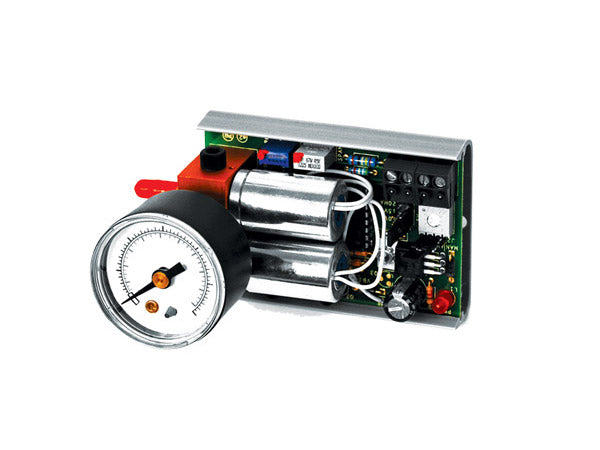 What is the Difference Between Single and Double Valve Versions of Analog to Pneumatic Interfaces?