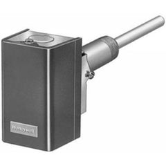 Heat Transfer Prod SCONTROL Aquastat High Limit Control 100 to 200 Degrees Fahrenheit for Use with SuperStor Indirect Heater 1-1/2 to 3 Inch Immersion | Blackhawk Supply