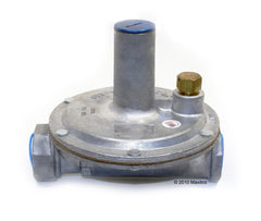 MAXITROL 325-5-1/2" 1/2" Gas Pressure Regulator For Up To 10 PSI Use With R325E10 Spring Includes Standard 4-12" Spring & 12A39 Vent Limiter 325000 BTU Replaces 325-5A-1/2" | Blackhawk Supply