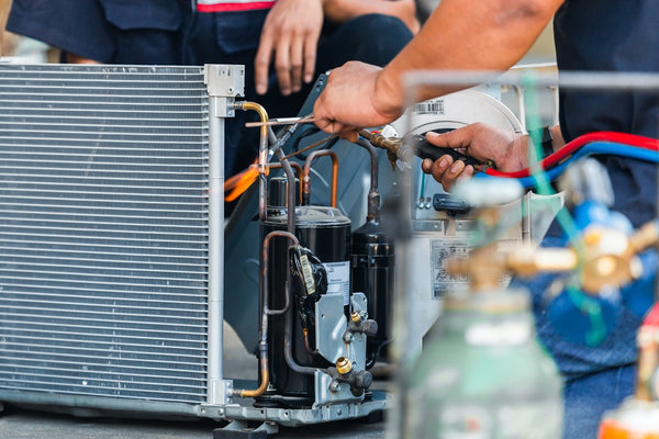 9 Signs Your HVAC System Needs Repairs