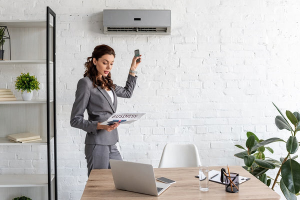 Going Remote: 7 Benefits of Wireless HVAC Controls