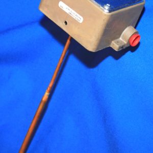 Crandall Stats & Sensors 2252-510 Duct/Immersion – 40F to 140F transmits 3 to 15 PSIG – Rigid 1/4" X 9-3/8" Element  | Blackhawk Supply