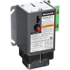 RESIDEO R8184M1051/U Burner Control Oil Relay Primary with 45 Second Lockout and Transformer for 4x4 Inch Junction Box or Direct Mount on Burner Housing  | Blackhawk Supply