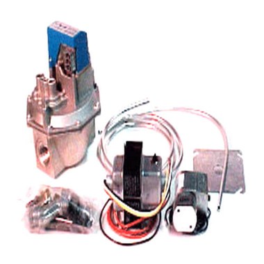 Weil Mclain 383300425 Gas Valve Conversion Kit to V8943A for LGB Boilers 24 Volt 1 Inch NPT  | Blackhawk Supply