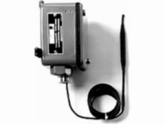 Johnson Controls A28MA-1C TWO STAGE TEMP CONTROL; 40/120F; 6' CAP;2-SPDT;ENC-SPLASH; 3/8 X 4" BULB; 1HP  | Blackhawk Supply