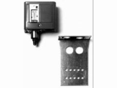 Johnson Controls P70CA-3C SPST PRESSURE CONTROL; 50/450# 1/4"FLARE W/36" CAP  | Blackhawk Supply