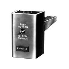 Resideo L4029E1011 LIMIT CONTROL BREAKS ON RISE WITH MANUAL RESET FIXED 135F RANGE 3" INSERTION  | Blackhawk Supply