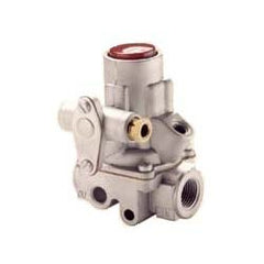 BASO GAS PRODUCTS H15FA-1C 1" X 1" Automatic Pilot Valve 740000 BTU  | Blackhawk Supply