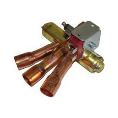 Amana-Goodman 0151R00068S Reversing Valve w/24v Coil  | Blackhawk Supply