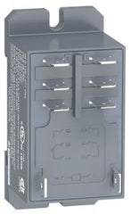 Square D RPF2BP7 Power relay plug-in, Zelio RPF, 2 CO, 230 V AC, 30 A Pack of 10 | Blackhawk Supply