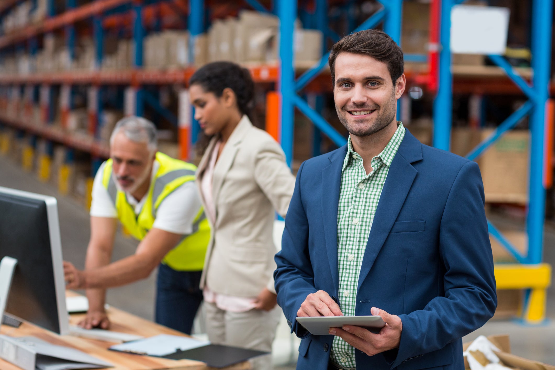 Blackhawk Supply team helping customers with member pricing
